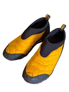 Merrell Alpine Moc slip-on shoes in yellow and black Mens 10 Quilted Outdoor